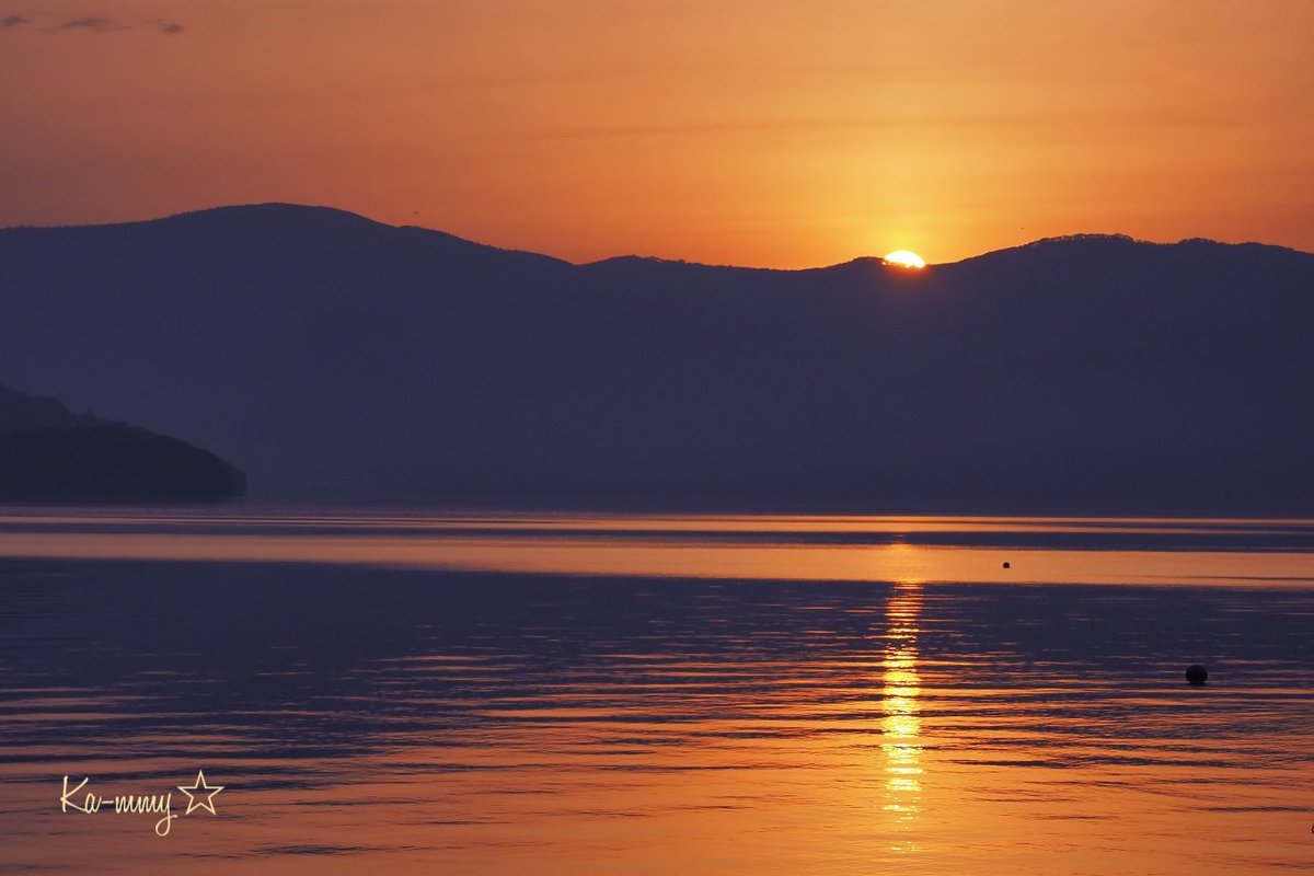 Ka Mmy 洞爺湖sunrise 6月7日 3 59 北海道 ひとり旅 洞爺湖 夜明け 朝焼け 日の出