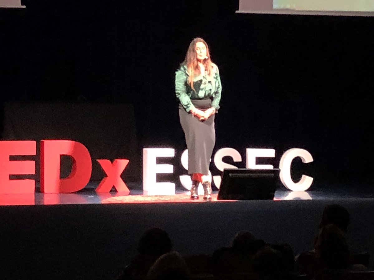 TEDxESSEC's tweet photo. #Wimbledon etait un reve d’enfant. J’ai travaille dur pour y arriver. @bartoli_marion #TEDxESSEC #tennis #courage @essec @TEDTalks https://t.co/UO1d4ZkJyr