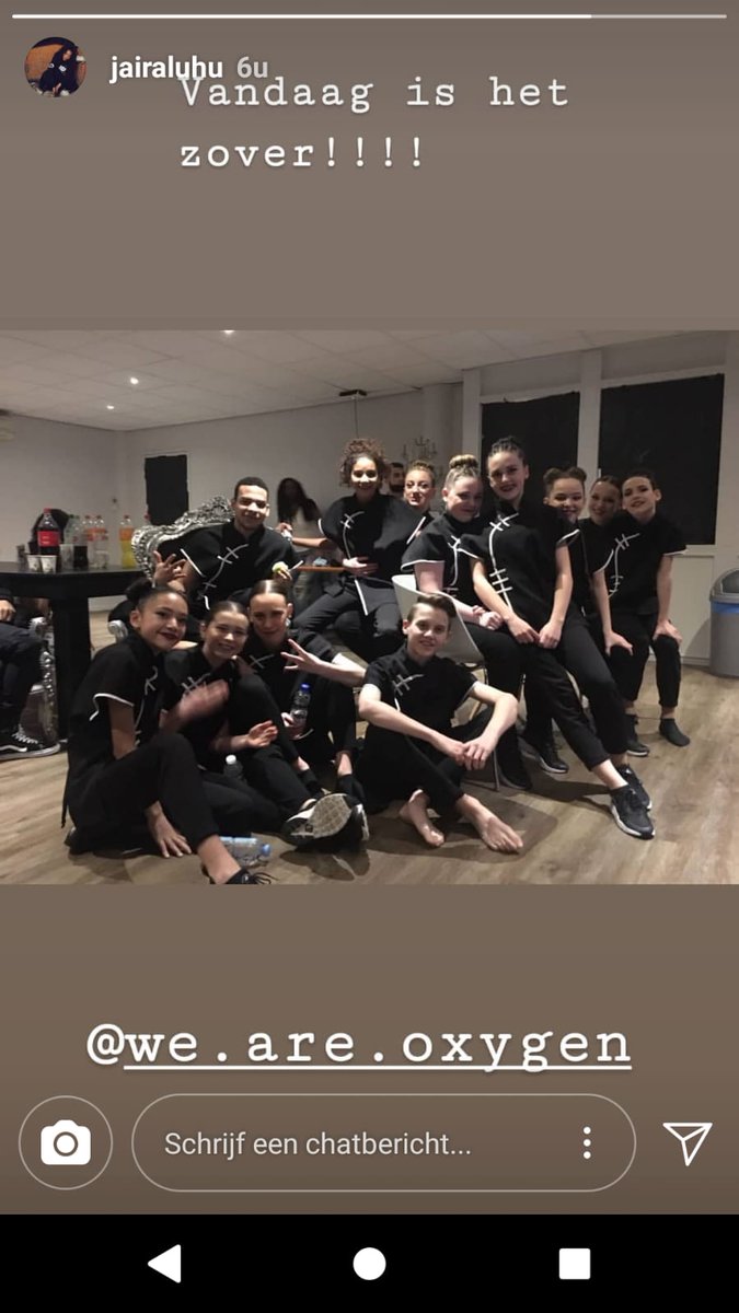 Links zie je haar voorin Jaïra Luhulima mijn nichtje uit Maastricht jong moluks talent.. Proud