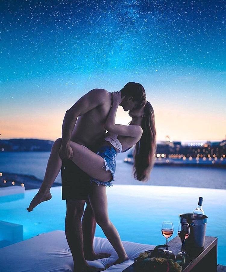 SÓᒪO ᗪIᗰᕮ ᑫᑌᕮ ᗰᕮ ᗩᗰᗩS, ᑌᑎᗩ ᐯᕮᘔ ᗰᗩ́S.

        ♡__♡______♡__♡
       ♡_____♡_♡_____♡
        ♡______♡______ ♡
         ♡ ____________ ♡
           ♡___________♡
              ♡________♡
                  ♡     ♡
                      ♡