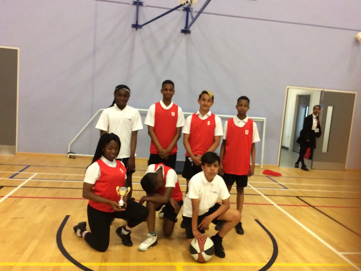 NYCOneFit's tweet photo. Great end of season year 8’s basketball tournament today @citctweets @NYCOneFit @OasisMediaCity @AllHallowsRC @swintoncoop @Kfit https://t.co/YVytR67lvi