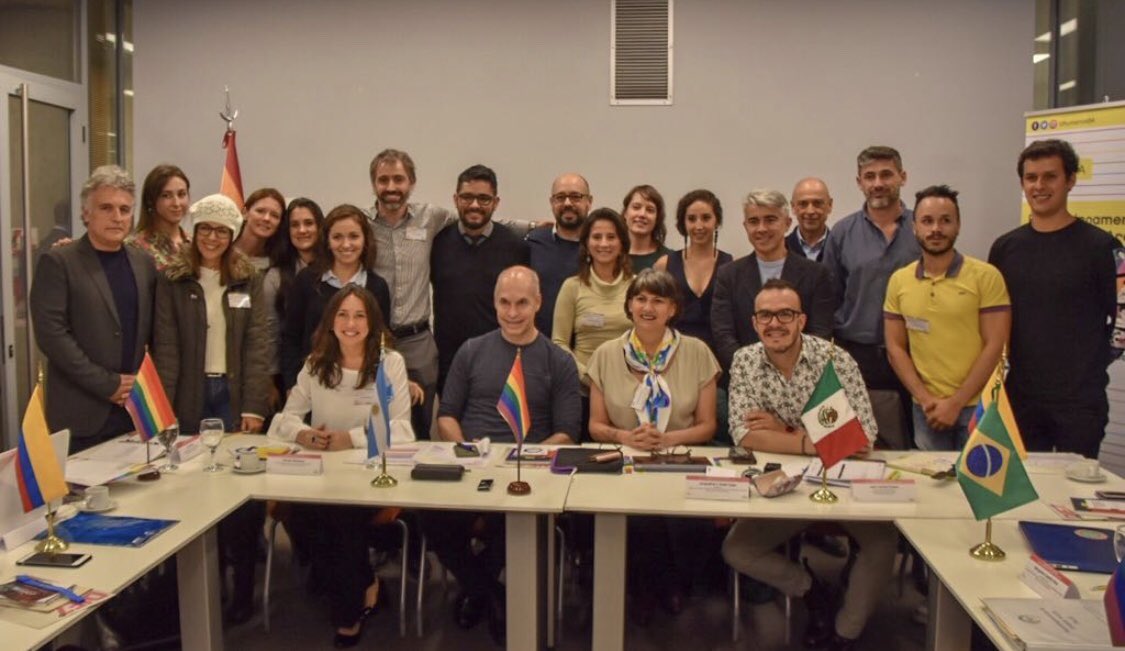 JackPriga's tweet photo. II Asamblea #RedArcoiris🌈: Latinoamérica avanza en ser una región incluyente y fuerte en la defensa de los #DDHH de personas #LGBTI @Bogota @BogotaInter_nal @SePuedeSer @BogotaParticipa presentes! 🏳️‍🌈🇦🇷🇨🇱🇺🇾🇧🇷🇨🇴 https://t.co/S4CfaWRXZy