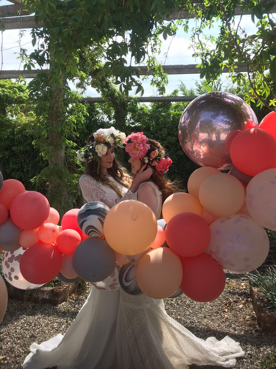 dylandconew's tweet photo. We had a very busy but amazing day yesterday creating not one but two styled shoots at Shottle Hall 😍😍😍 @ShottleHall https://t.co/qeZFYJwlCi