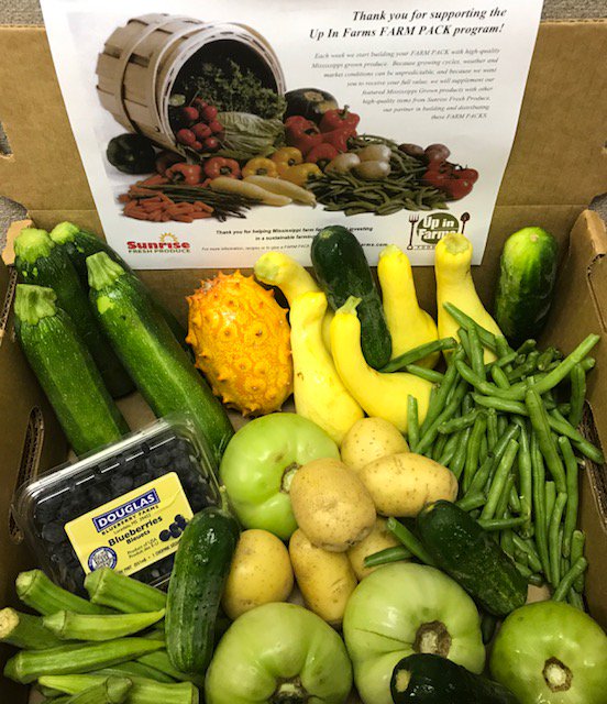MSfarmed's tweet photo. Featured Mississippi Produce: 
•Blueberries
•Squash
•Zucchini 
•Okra
•Green beans
•Pickling cucumbers
•Jumbo green tomatoes

Other Produce included this week: 
•B size Yukon gold potatoes
•Kiwano melon (horned melon) https://t.co/M3iC8J2Xmt