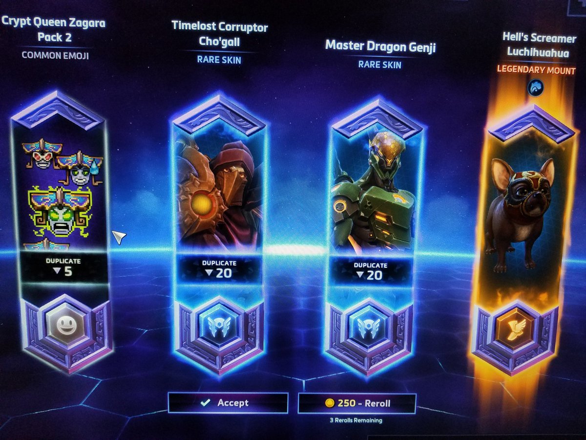 YedWongHat's tweet photo. Loot! #hots #lucky
#loot https://t.co/w8ti3fnbe2