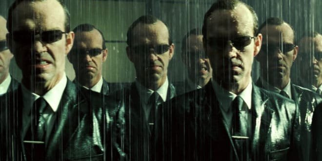 vrrennes's tweet photo. Hugo Weaving, l’agent Smith dans Matrix, jouera dans le premier long métrage #VR : "Lone Wolf"  https://t.co/mWVuOf9lGJ https://t.co/rhMYpBz7Xp