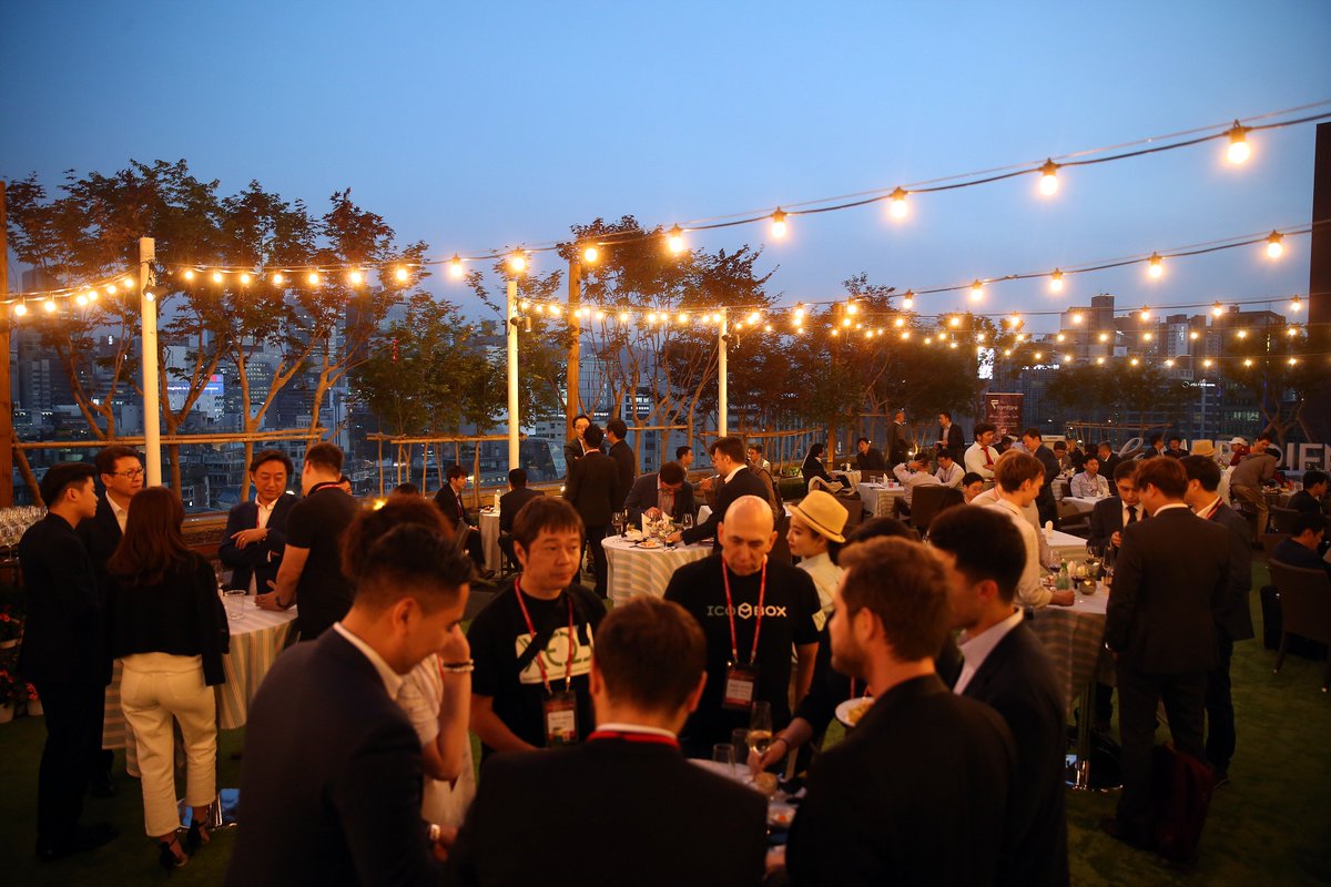 DConferenceIO's tweet photo. Participants enjoying De-Party at #CryptoForum organized by @HotcoinAI https://t.co/wGNWnD9Yas