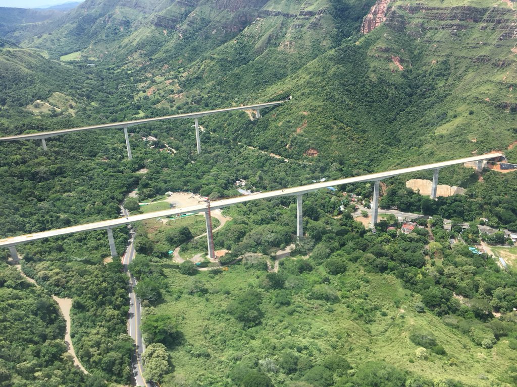 javierDiazMo's tweet photo. Con @MinTransporteCo  la Director ANI @DimitriZV tuvimos oportunidad de pasar revista avance obras de infraestructura. Realmente sorprende la transformación https://t.co/3u6VBZeIaF