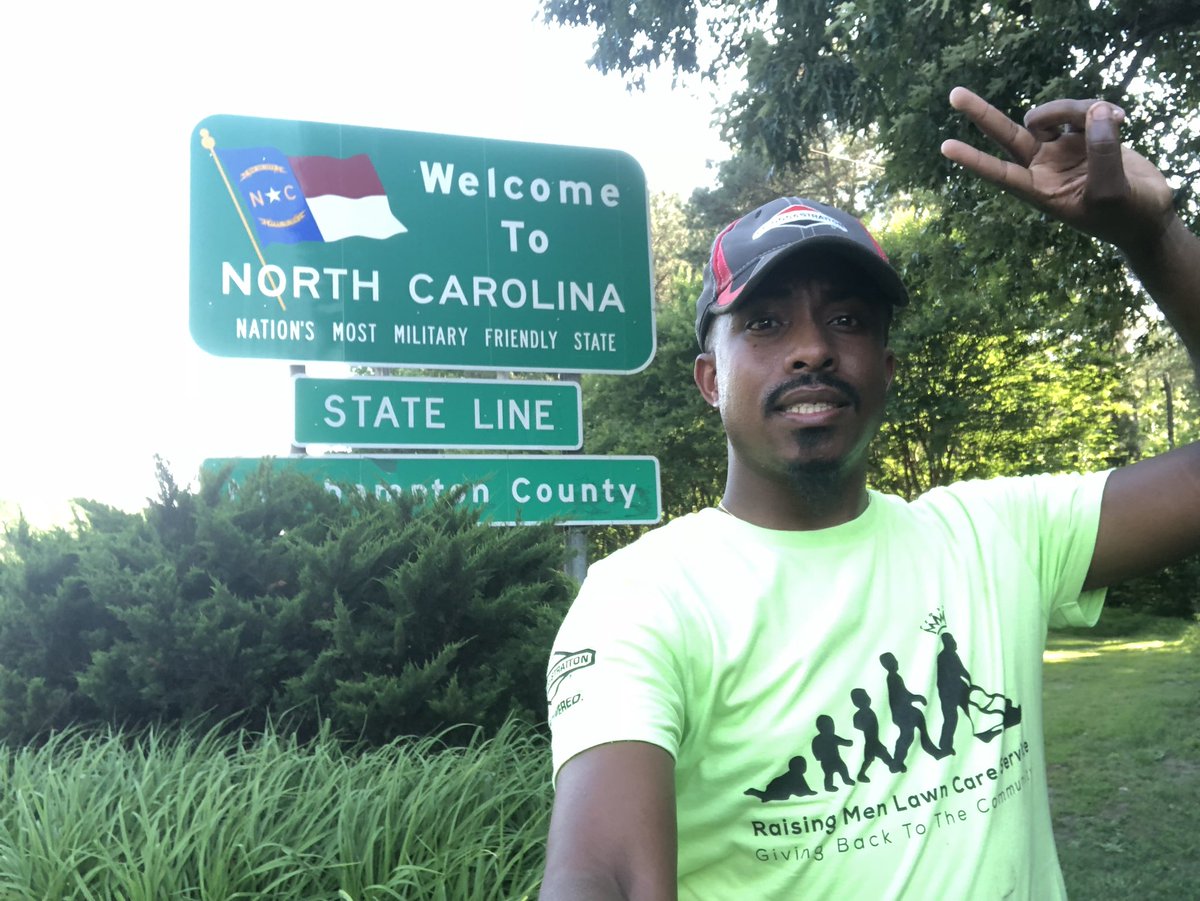 iamrodneysmith's tweet photo. Hello to North Carolina . I will be mowing in Charlotte in the morning . If you know of anyone who is elderly, disabled, a single mother or a veteran who needs their lawn mower let me know . Itโs free . https://t.co/1vkeHOjvhc