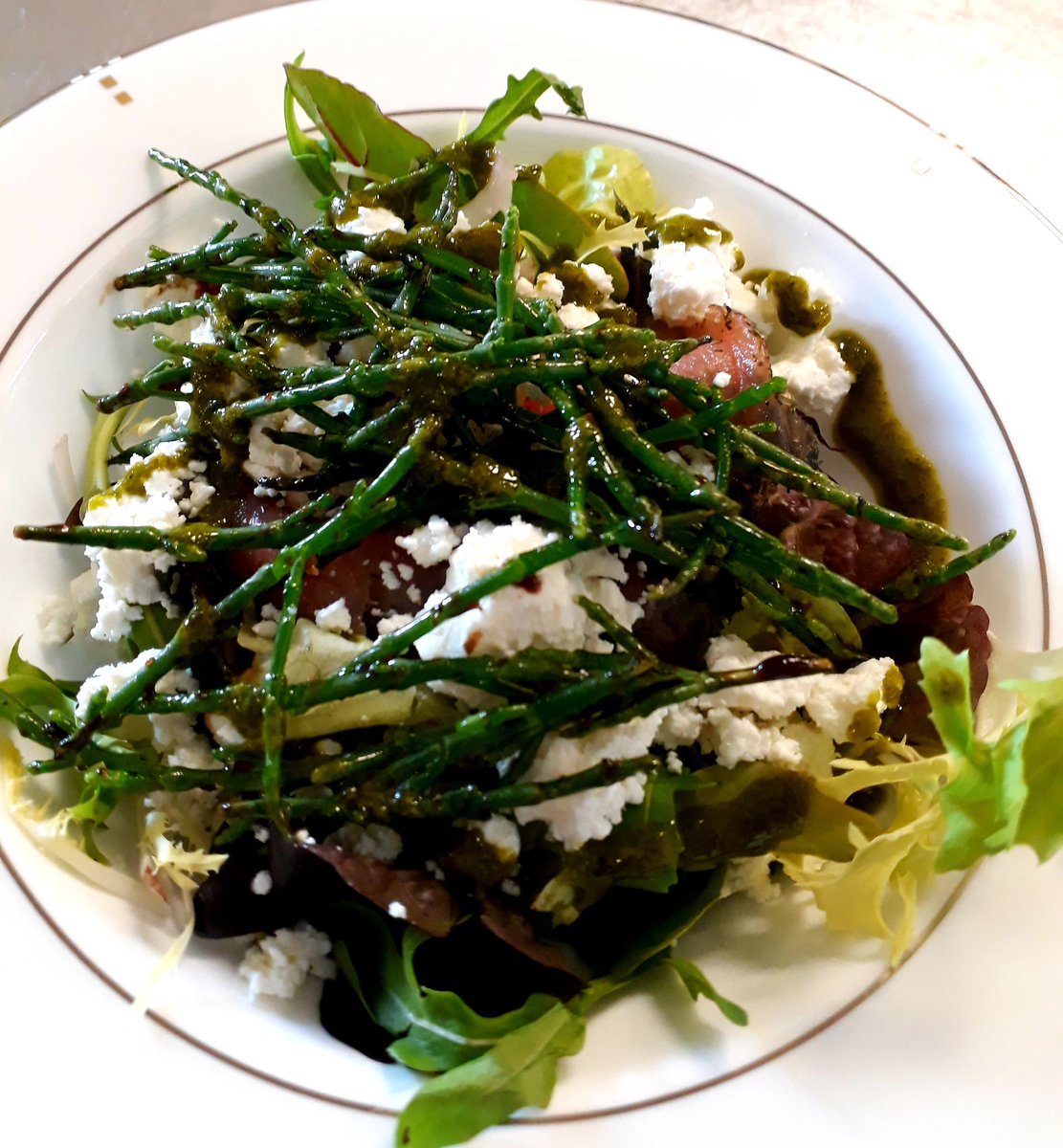 MylesColby1's tweet photo. Our customers enjoyed some delicious salads, just perfect on this glorious warm evening at Hinxton Hall conference centre #Eliorfoodie @elioruk @DFradgers @MarcRichards99 @AndyFergy39 https://t.co/tXLTRe88tt