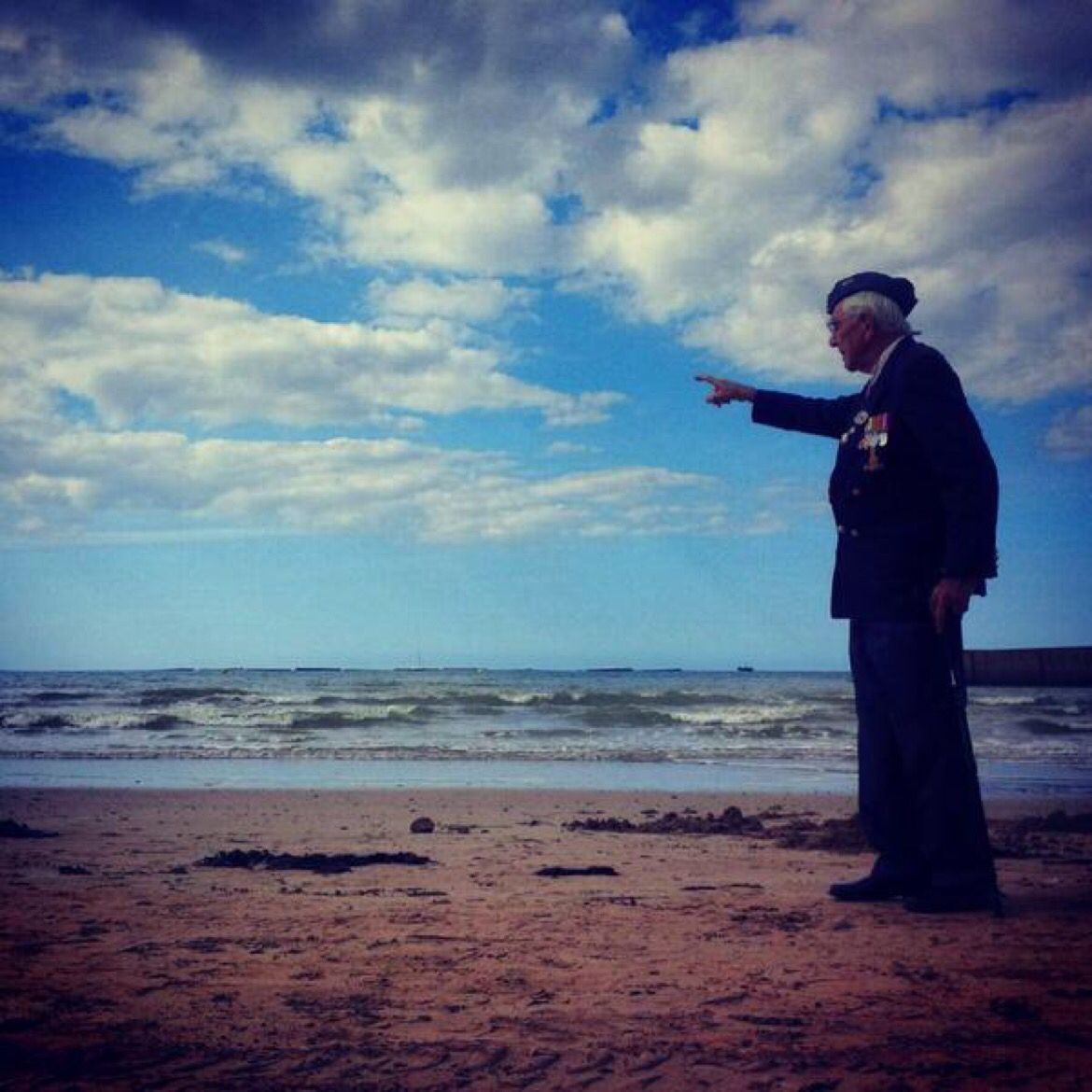 bhauk44's tweet photo. 74 years ago today. D-Day. https://t.co/wfhj9WpanL