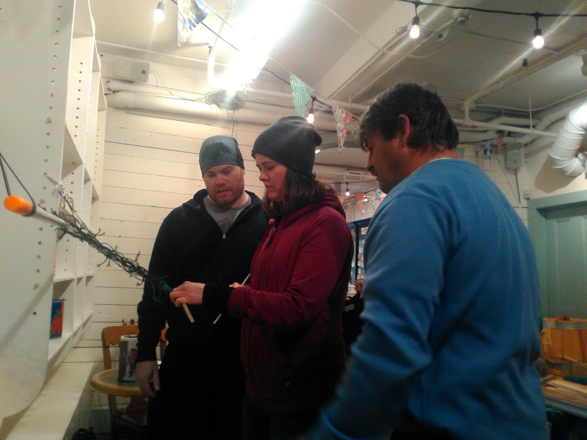 IslandRooms's tweet photo. We're learning how to knit net @rocketkelly! Grand thing to do on a chilly old mauzy evening! Join us next week - same time - same place! But different #FishCraft! Weds nights 5:30-8pm at Rocket Bakery. Learn a heritage skill each week - small supply fee 🎣 🚣♀️ https://t.co/wQ5ZjNGoSO