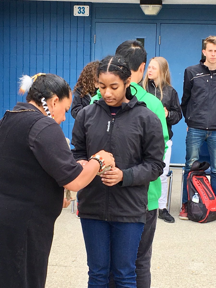 bucknleaf's tweet image. Partnering with @HumberviewGTAC to continue the work of #reconciliation with @mncfn @PeelSchools by dedicating our #FirstNations #Garden @HumberviewSS @Caledon_Mayor @StanCameron