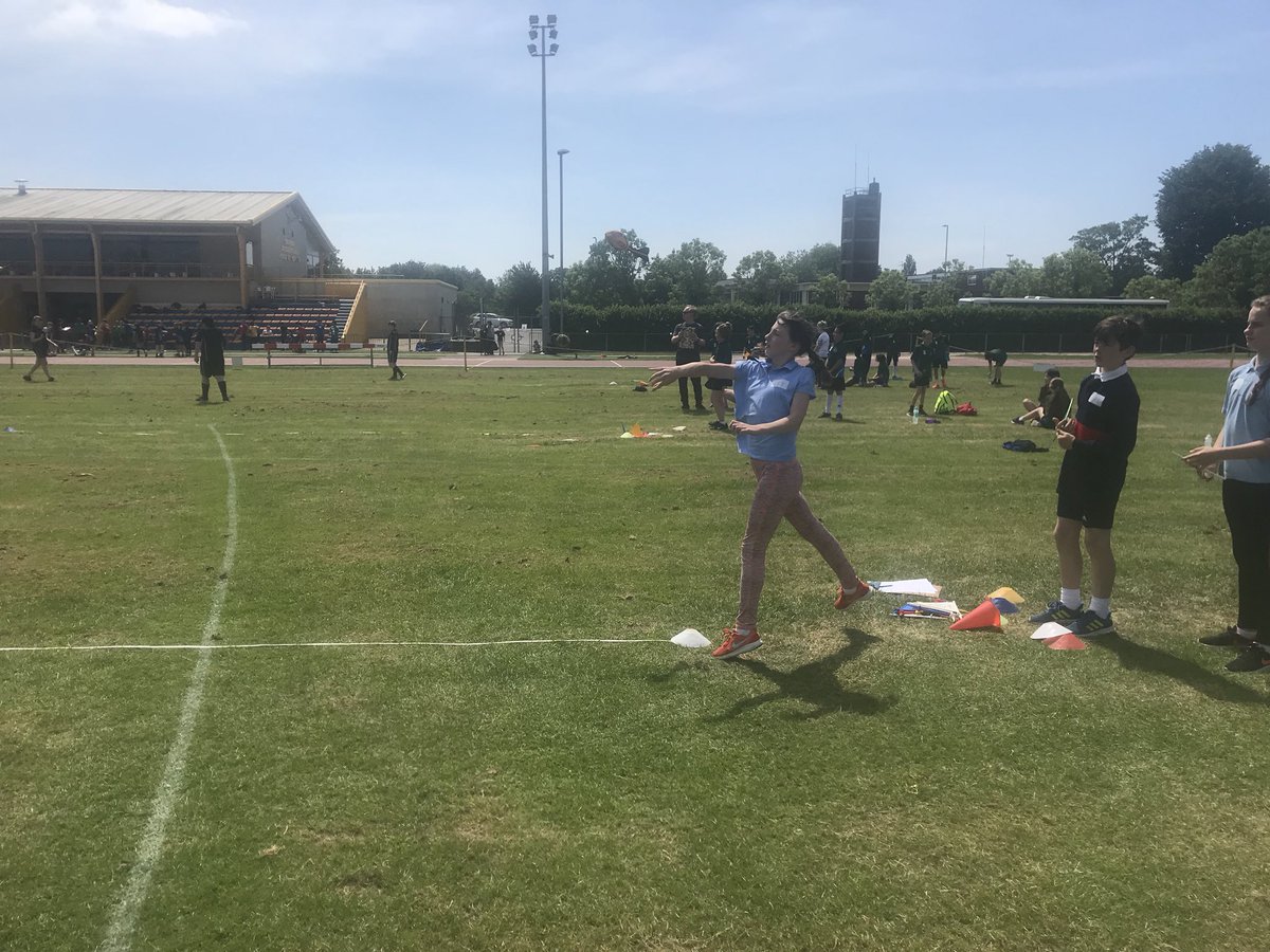 BedfordSSPs's tweet photo. 400+ pupils competed in our Yr 5/6 quad kids athletics. 👍 to every1 who competed. Brilliant job done by the @BFS_sport & @SharnbrookPE Sports Leaders as usual. Results: AM~🥇&🥉@LincroftSport 🥈@GoldingtonAcad PM~🥇@RushmoorSchool & @StAndrewsBeds 🥈Riseley. 🥉@BrickhillSchool https://t.co/7NkSTzGQqL