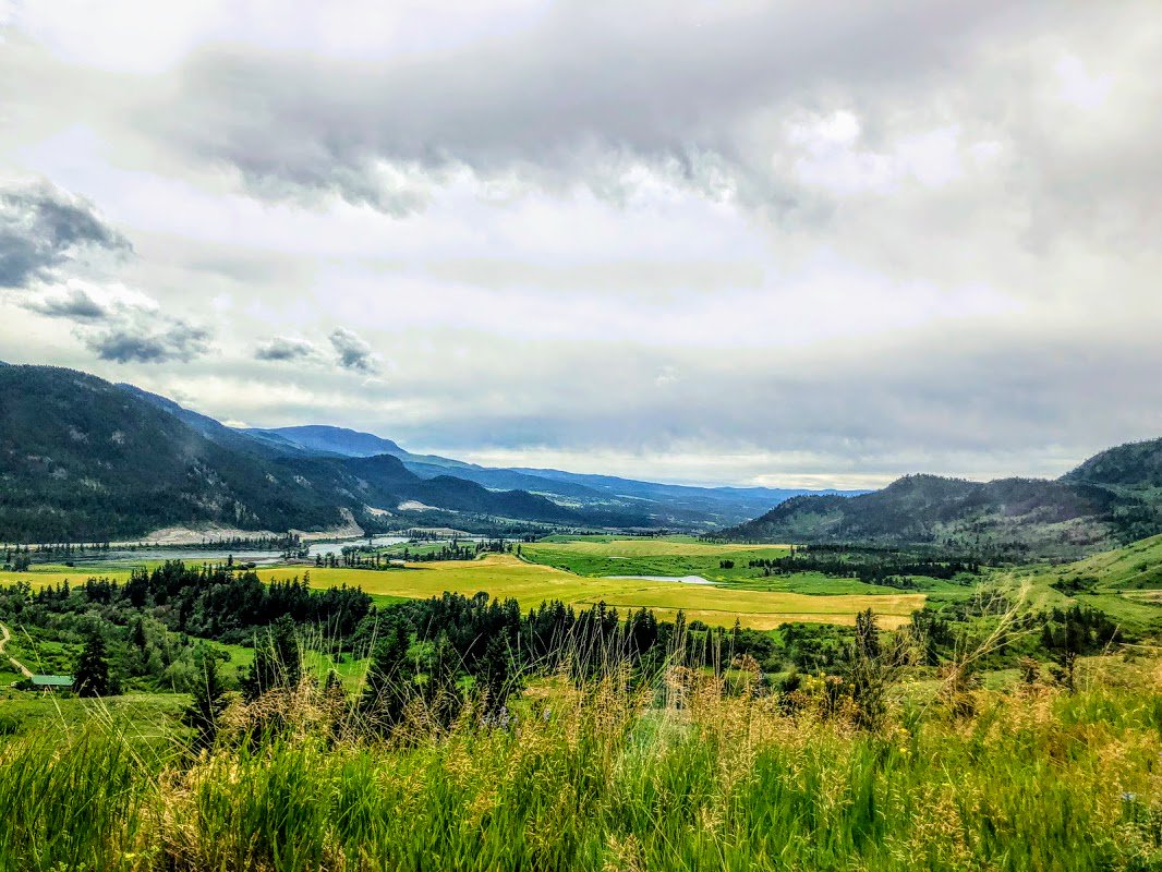 StrategiesNorth's tweet photo. What a fantastic view of the beautiful Northside Lands! Partner Anna Barley snapped this picture during her visit to Neskonlith Indian Band in the Southern Interior of BC this week. https://t.co/eLtOIrmj6a