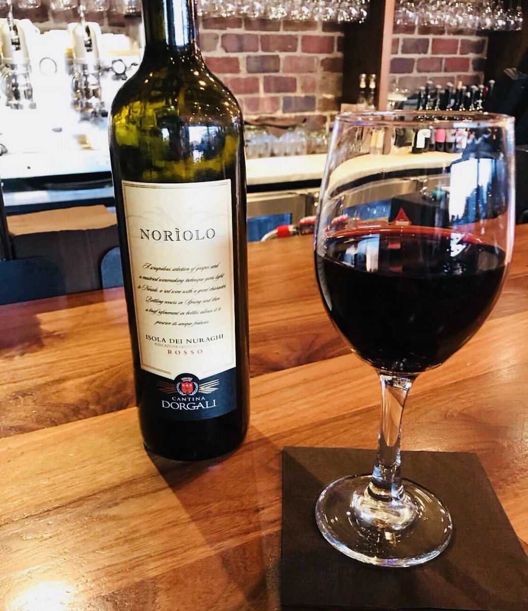 PizzeriaTesta's tweet photo. Donβt whine about it... when you can #WINE about it. #WineDown #TestaMoment βΊοΈπ· πΈ #InstaPic @athlete1018 https://t.co/R5rNBgug8C