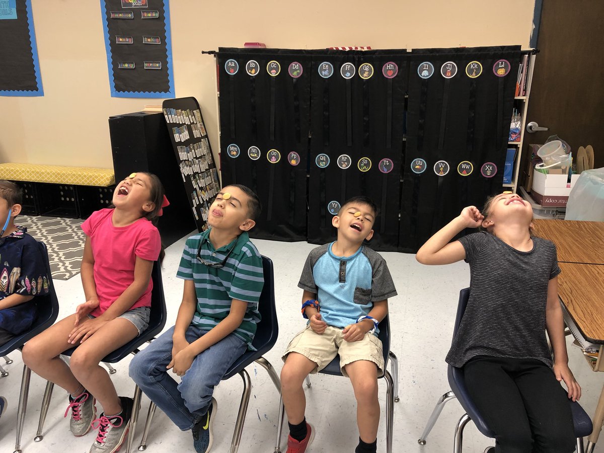 MissEscamillaPV's tweet photo. all the games, all day. How is first grade really over tomorrow ☹️? @Mrsbsheffield #pvlionpride #ecisdtweets #pvcoteach #EastCentralsped https://t.co/Nr2B70hfTF