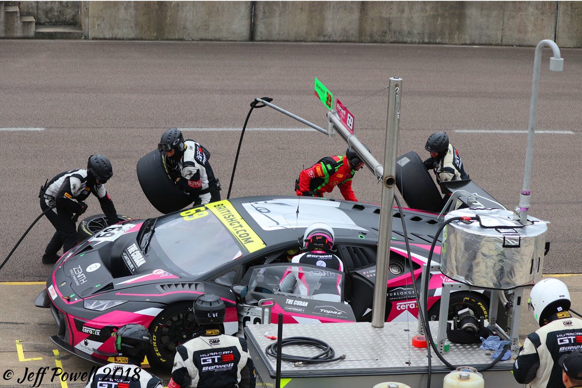 _Jeff_Powell's tweet photo. @BritishGT @RockinghamUK 29 April 2018 #69 @LamborghiniSC Huracan, @BarwellMotorSpt @BlackBullWhisky, @jonny_cocker & Sam De Haan ©Jeff Powell #JonnyCocker #SamDeHaan #BarwellMotorsport #Lamborghini #Huracan #BritishGT #Rockingham #BlackBullWhiskey https://t.co/Bj8Egt4FgS