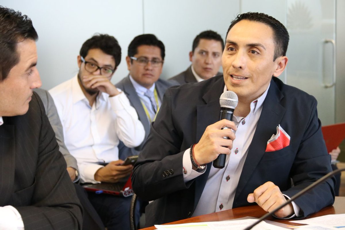 edissongarzong's tweet photo. Fuimos invitados esta tarde a @DesarrolloEcAN para debatir sobre la #LeyFomentoProductivo y presentar nuestra propuesta para atraer inversión en las #EmpresasPúblicas https://t.co/2QgTOBcyLf