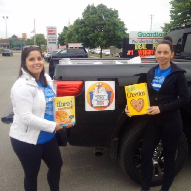 CityofLdnOnt's tweet photo. The #CurbHunger Food Drive thanks Zone C residents for the generous donations today! If tomorrow is your waste collection day, please consider placing a non-perishable food donation in a bag/box labelled Food Drive next to your Blue Box in the morning. #LdnOnt @LondonFoodBank1 https://t.co/UBxXdumndp