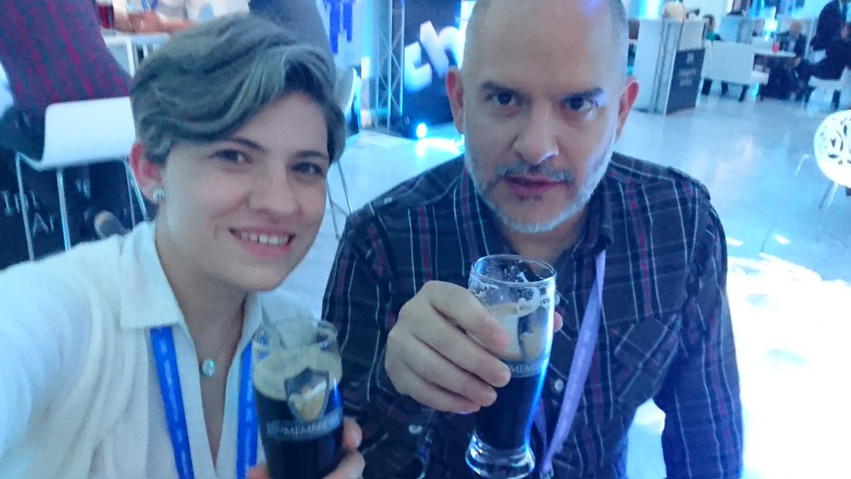 AmeBalsamo's tweet image. Compartiendo con @ldebueno el cierre del #ThinkArgentina #hayequipo #iotlab gran evento de @IBMArgentina!