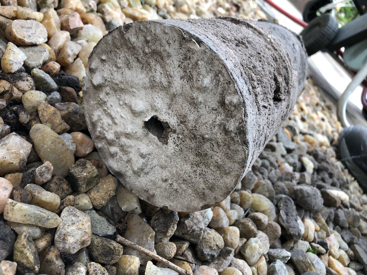 Coupleatools's tweet photo. Nice & clean core today using the @DEWALT_UK DCH323 SDS #dewalt #dewalttoolsuk #dwtough #dewalttough #xr #flexvolt #core #diamond #clean https://t.co/PHlRg4CW5h