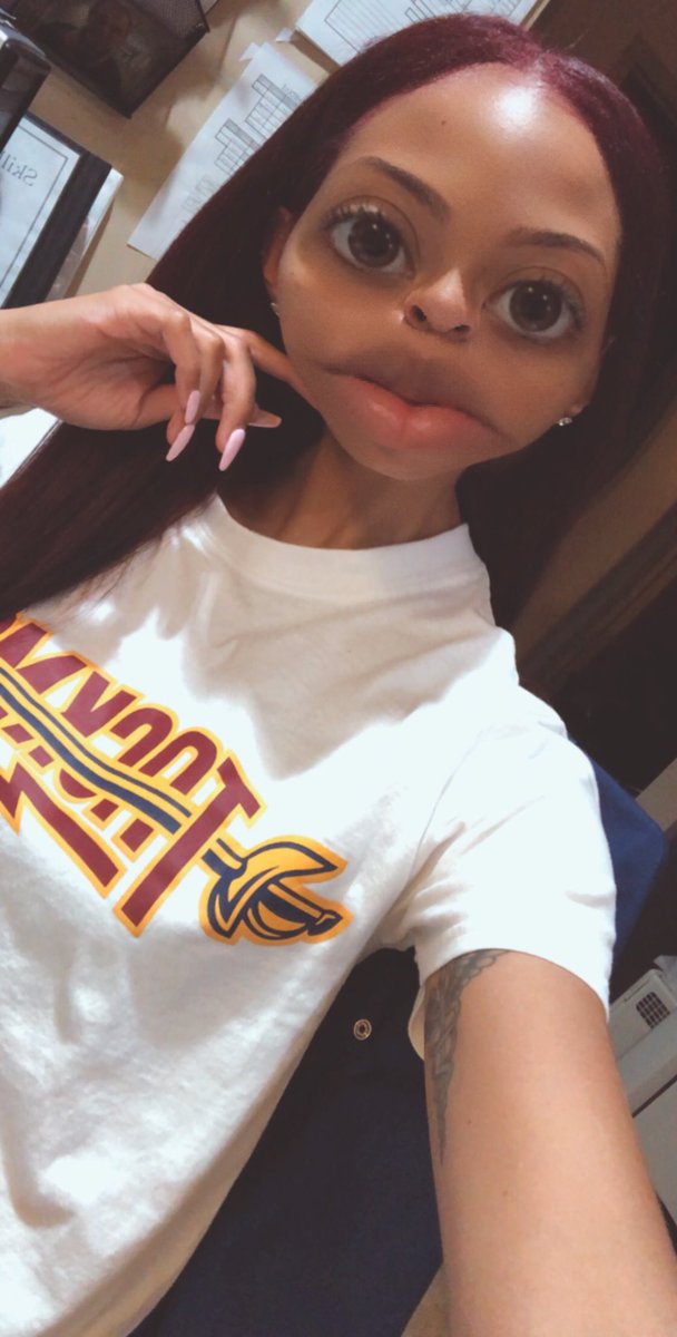 Jaz330_'s tweet photo. Cavs day at work! #Tackma #216 #WhateverItTakes🏀 https://t.co/50juyKWPFs