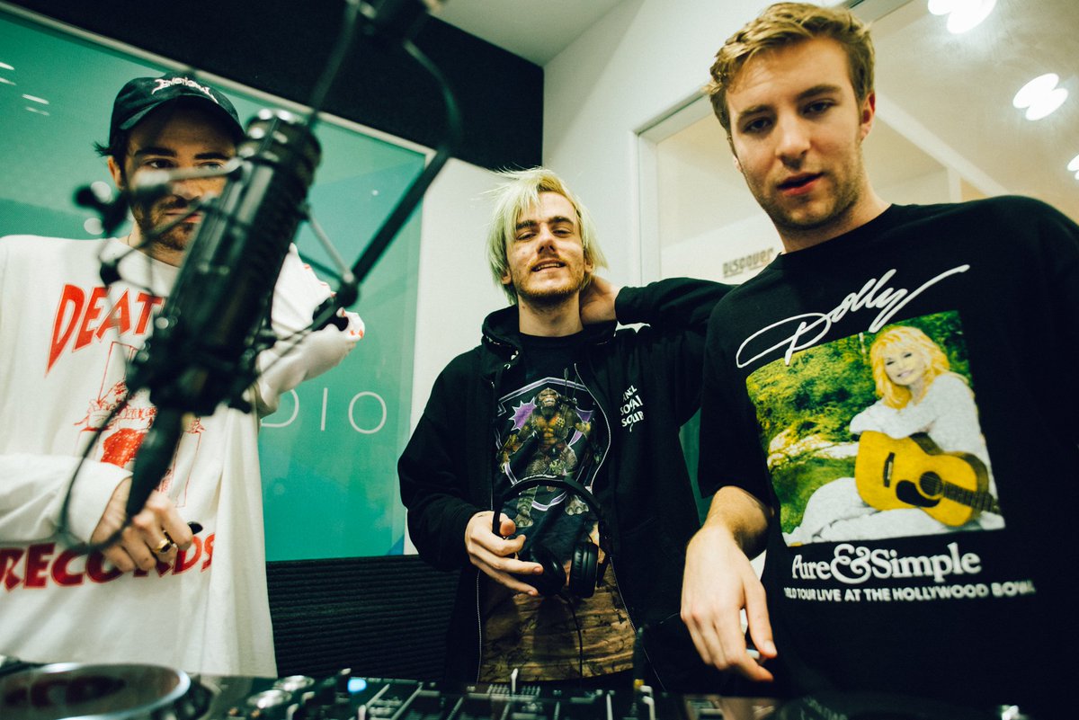 Buygore's tweet photo. BTS photos from Sunday Brunch at @dash_radio #BuygoreRadio

📷: @edenskiz https://t.co/FAhhakaGqZ