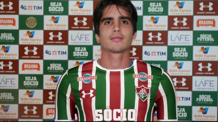 BmrFluminense's tweet photo. Gustavo Blanco Acaba De Chegar No Fluminense

#VamosFluzão https://t.co/uK54HsLRUf