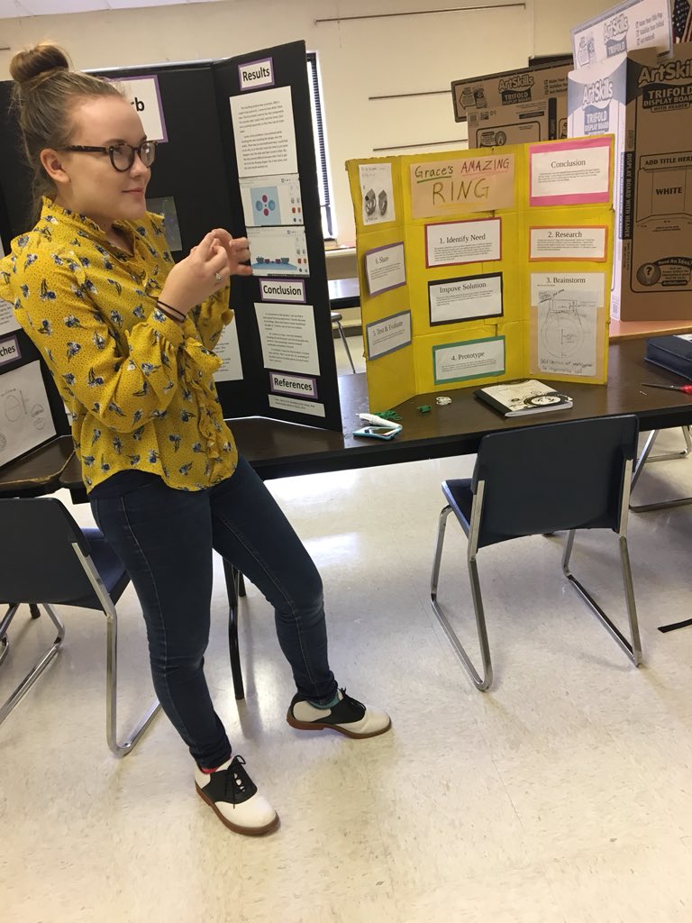 DreaWeiner's tweet photo. And so it ends. My students have learned so much throughout the semester. This student couldn’t create a printable keychain at the beginning and today she presented on her compartment ring with interlocking rings. #ilovemyjob #cmakers #miched #newtonsroad https://t.co/ycyXsrpBJn