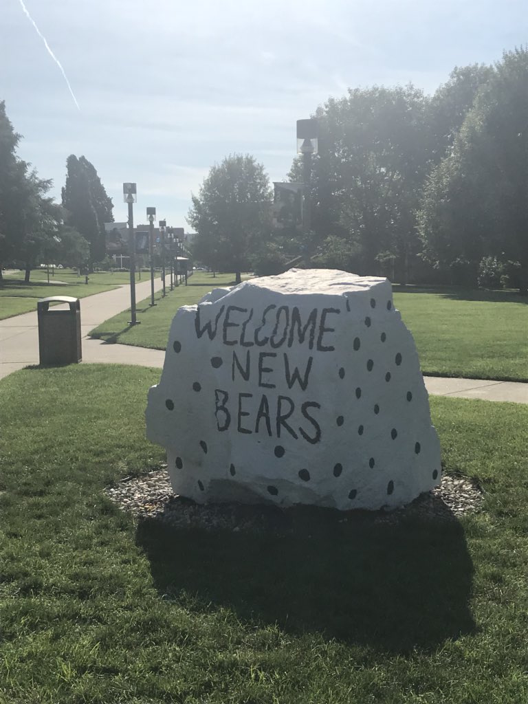 Amanda_SSU's tweet photo. We’re almost ready for orientation! My favorite time of year! #welcome @SSUAdmission #gobears #ssubound https://t.co/lMIosDvKgQ