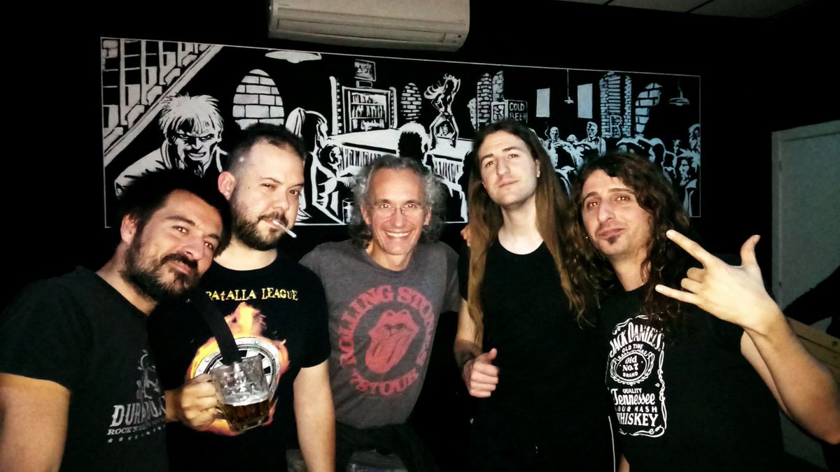 EkkatInfinity's tweet photo. @soundtecdigital @pacobartual @uncasvira58 @cheffonda @LlatasRosa @BorrasCasan @lolinava82 Un empat molt molt heavy
Estém a 4 punts del primer,i queden moltes jornades!!!!💪💪💪
Amuuuuuunt Alcatraz https://t.co/yUTdBnE3pp
