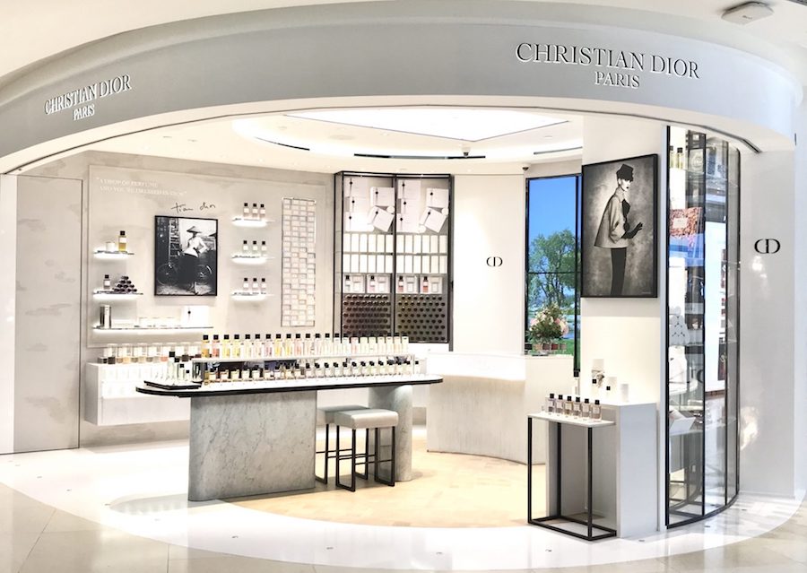oscar_report's tweet photo. DIOR abrirá una nueva boutique en México dedicada a la Alta Perfumería.
CHRISTIAN DIOR MAISON se ubicará en El Palacio de Hierro Polanco
Más información: https://t.co/tA2gXYA7zo
#Dior #diormx #palaciodehierro #polanco #christiandior #rlreport https://t.co/tL0Alm5uyb