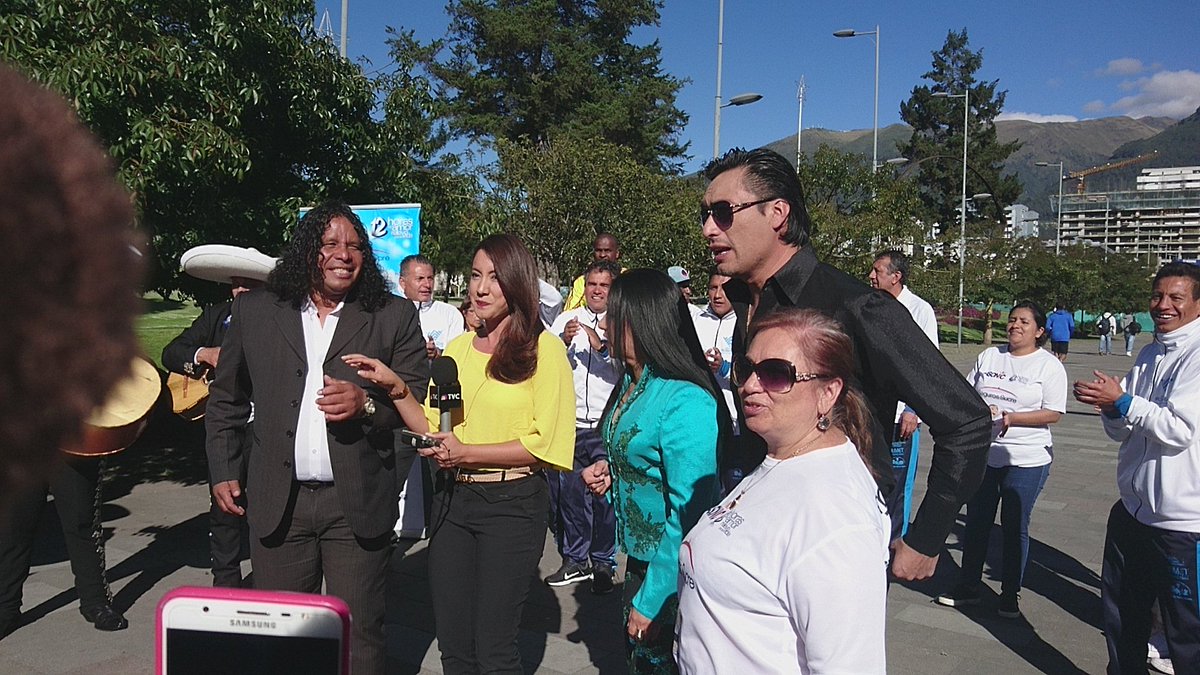 chinto_espinoza's tweet photo. #EnVivo
#CanalUno #TVC
#Asonic
Compas gracias por apoyarnos en esta carrera  #Jinsop #AnaGabriel #12horasDeAmorRelevoPorLaVida 
Los niños con cáncer cuentan con nosotros 💪.
Apoyemos a esta noble causa, los esperamos el 10 de junio.
@GustavoBarojaN.
@MarcelaCostales. https://t.co/xHYpqYxf9Q