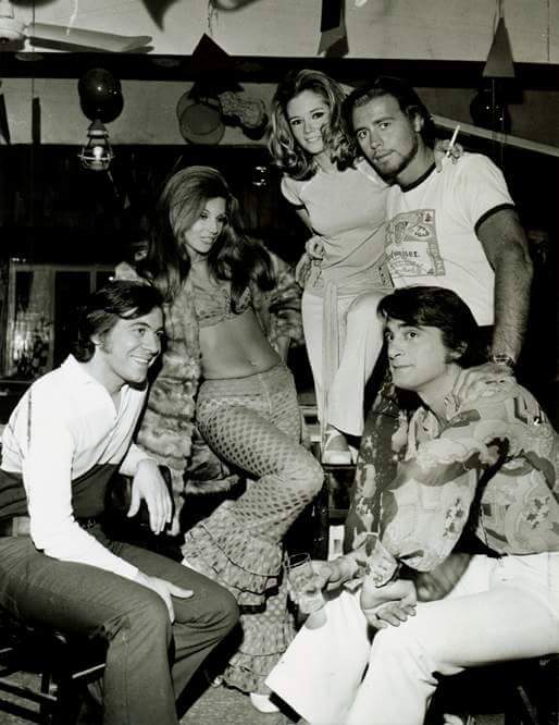 SolesilveyraFC's tweet photo. Jueves de recuerdo. "Así es Buenos Aires"
#soledadsilveyra #solitasilveyra #susanagimenez #hugomarcel #victorBO #RicardoBauleo #cineargentino #actoresargentinos #1971
@valientesoledad @Su_Gimenez https://t.co/UrbCZHIe5r