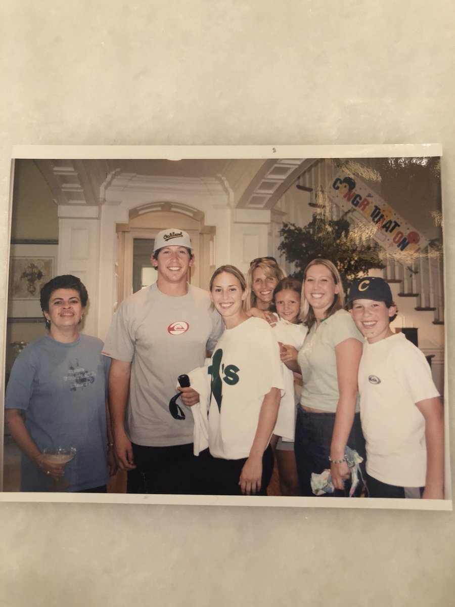 MegEBake's tweet image. The draft got me nostalgic. 2002 feels like just a few years ago. Not 16! 😱Wow. My mom ran out and bought A’s shirts for everyone. We were so excited. It was a heck of a ride. @Athletics @WAGSinreallife @manbearwolf #Draft2018 #family #gypsylifebegan #hometownteam