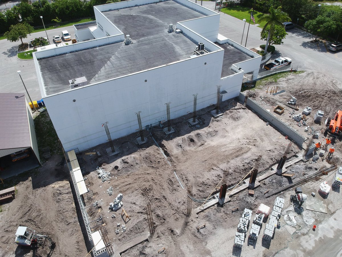 L_LConcreteLLC's tweet photo. CMU going upπ·πΎββοΈπͺπ½β¬οΈ
12ββΌοΈ 7,000 SqFt
#LuisandLuigi
ππππ
#cgc #shellcontractors #florida #certified #sbe #dbe #mbe #wbe #working #perfecting #our #craft #learn #every #day #blessed #growing #developing #blocks #cmu #masonry #mason #12
https://t.co/LPlMG89tS8 https://t.co/g5jO6uFU32