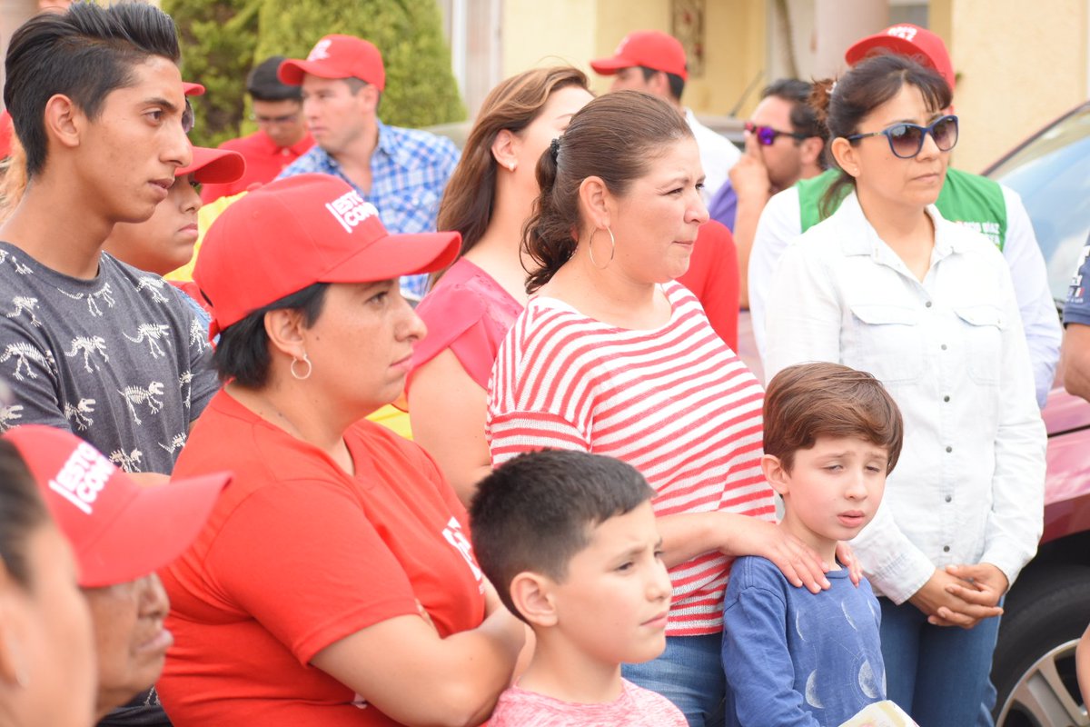 RocioDiazMon's tweet photo. En #RealCastel puedo regresar y verlos a la cara, porque cuando fuí presidenta cumplí todos mis compromisos, hoy vamos a seguir haciendo crecer a #Tecámac. https://t.co/Y2icwEBQ2U