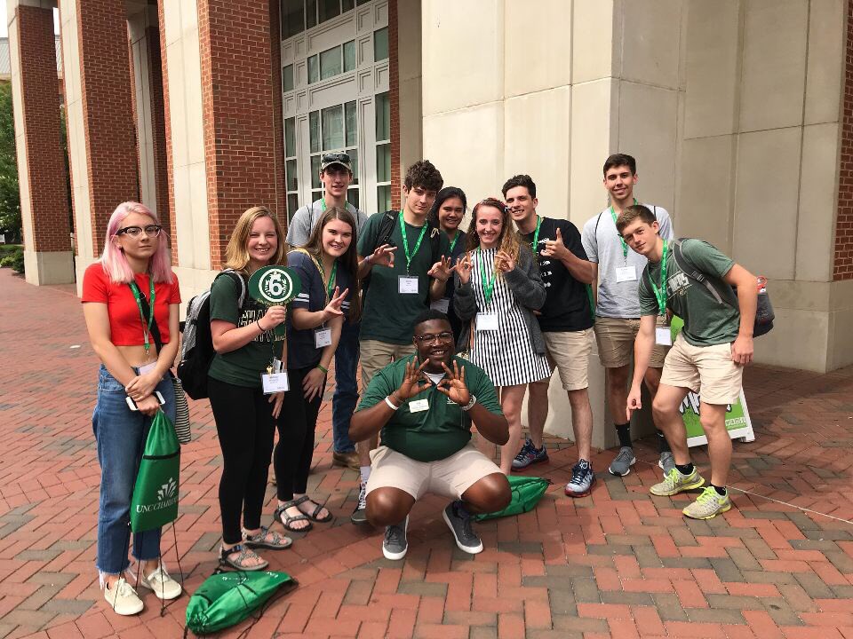Timmy18OC6's tweet photo. My first group of Gems shined so bright these past few days at SOAR! I can’t wait to see them thrive here at UNC Charlotte! #TimsGems #UNCC2022 👑🤙⛏ https://t.co/aF8si746DH