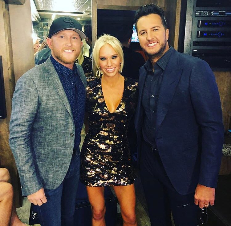 alwaysteamcb's tweet image. It’s like a little Georgia Southern reunion picture 😭😍