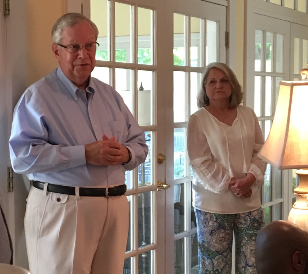 MODHEWD's tweet photo. Tonight we honor former Commissioner David Russell and his wife Lee for establishing a permanently endowed fund at the University of Missouri-Columbia to create the Russell Fellowship in Educational Leadership and Policy Analysis. Our first fellows start this summer. #highered https://t.co/MKCfoSkyQd