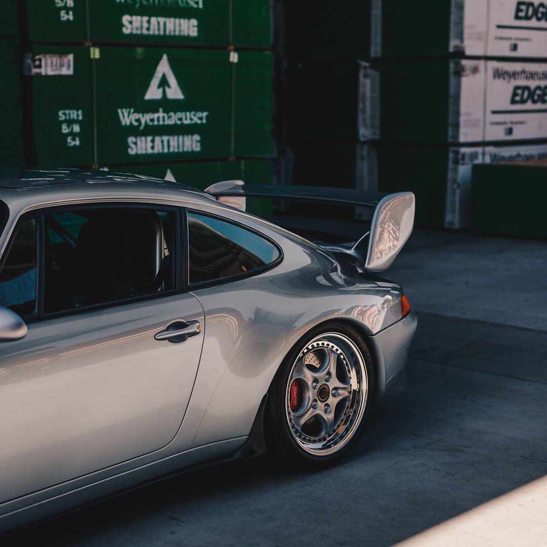 TopSpeedPerform's tweet photo. The Professor
Credit: @911_community 
#porsche911 #porsche #wingwednesday #wheelswednesday https://t.co/LrCAXIcDTy
