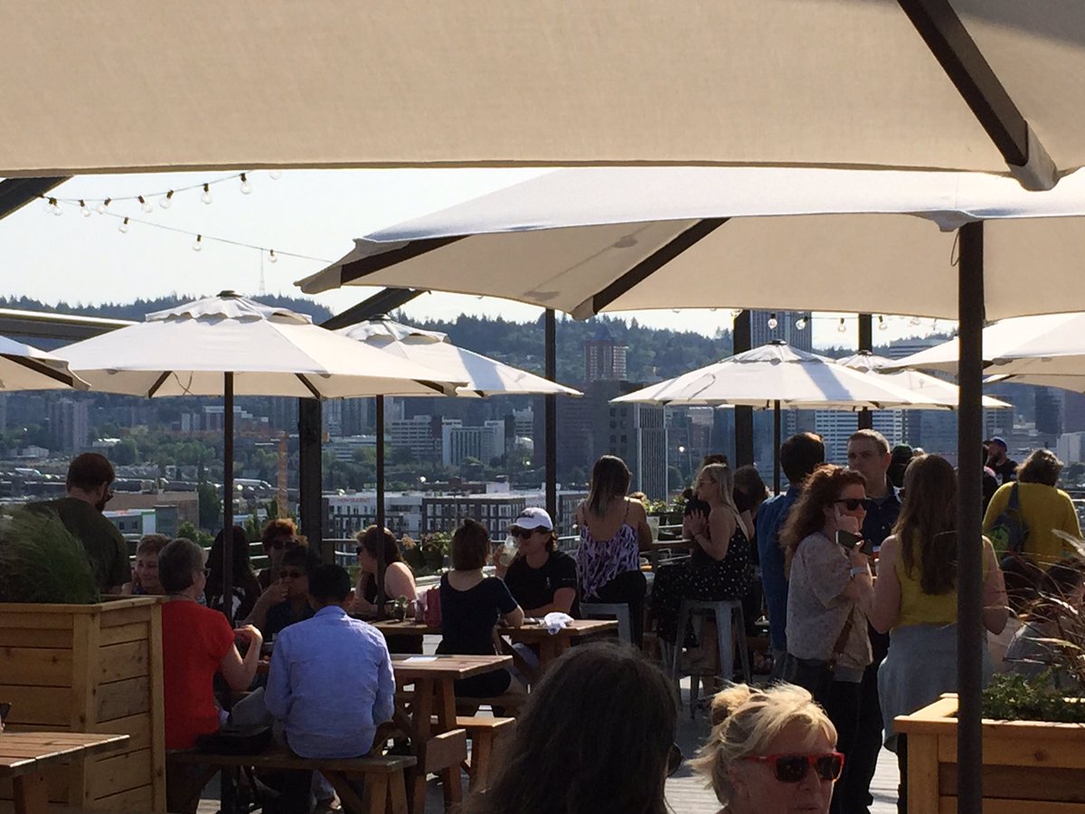 deronaucoin's tweet photo. I've been in Portland for 6 years and have only just now been to the rooftop bar here #pdxfail https://t.co/nqpkLp8PEC