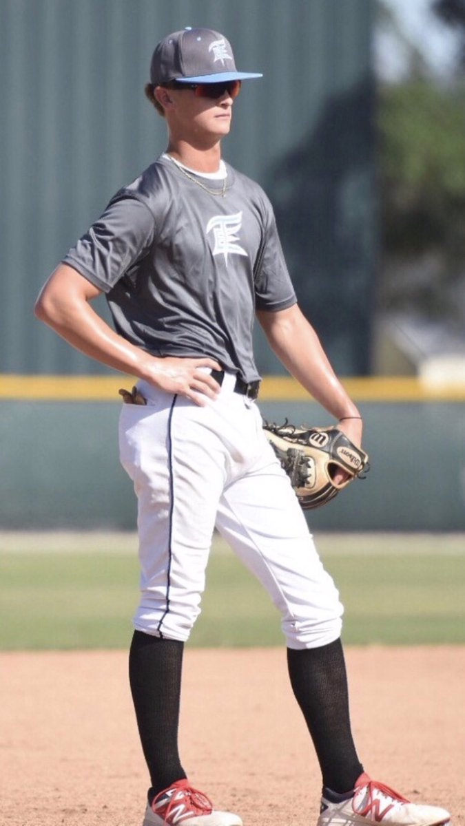 TEAMELITENATION's tweet photo. Shout out to SS @t_breezyy10 for being selected in the 37th round of the @MLBDraft by the @Indians ! #TEnation #Studdddd https://t.co/S8lVp4dCgo