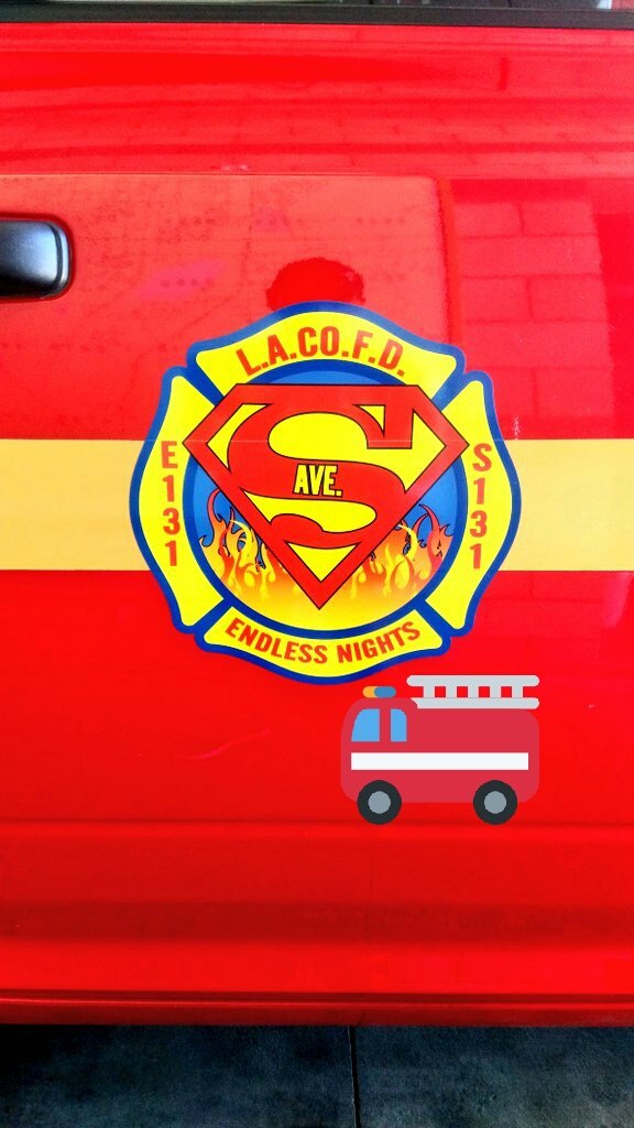 17JCGA's tweet photo. Caminando se llega muy lejos... y ¿a dónde van cansados pies? si el camino no termina. @LAFD thank you #firefighters #LAFD #engine24 #engine37 #engine131 https://t.co/NF8LykUtVV