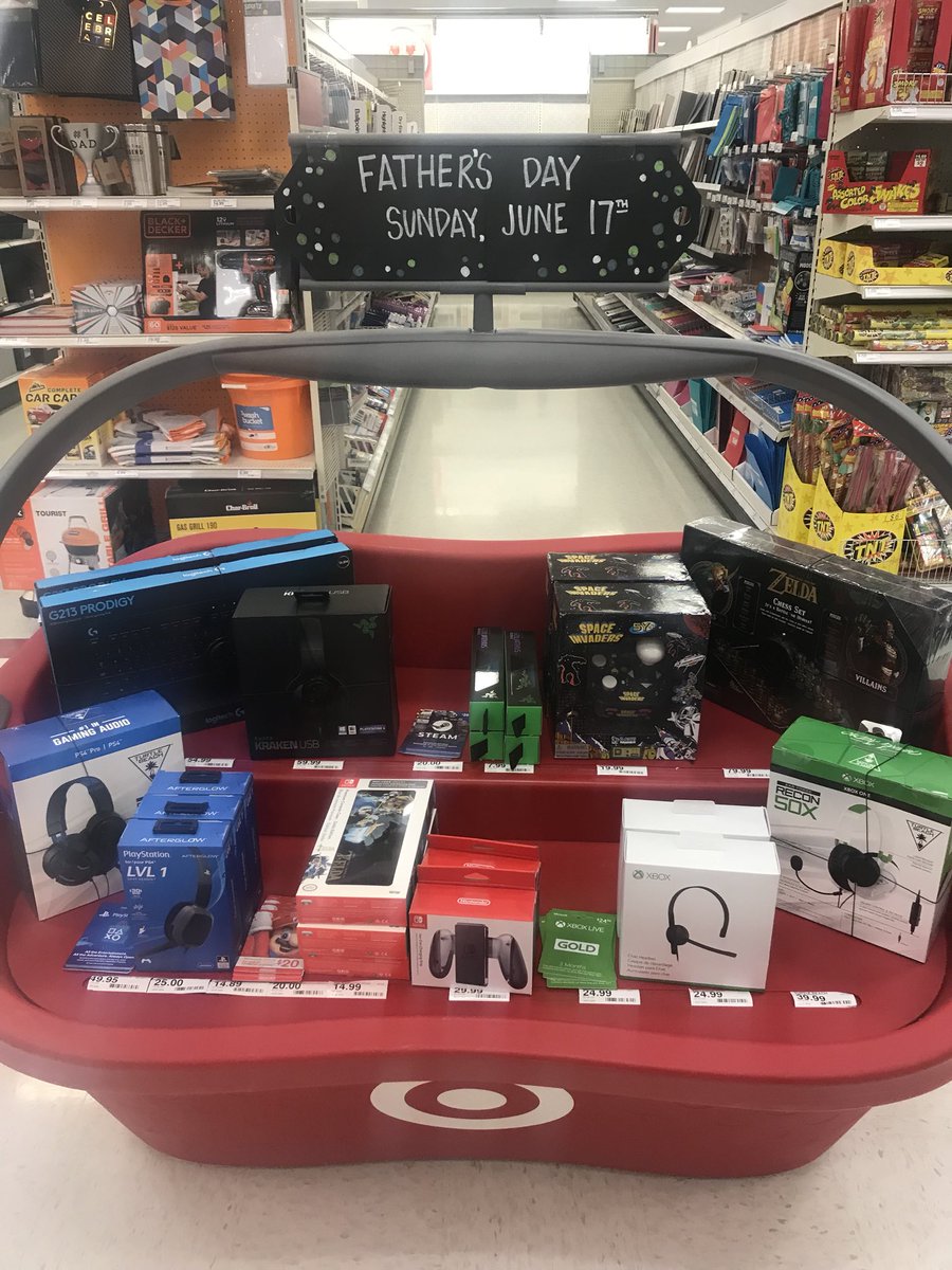 With Father’s Day coming up, 2070 is ready to get the perfect gift reDy for all those dads out there! <a href="/LizAndrevich/">Liz Andrevich</a>