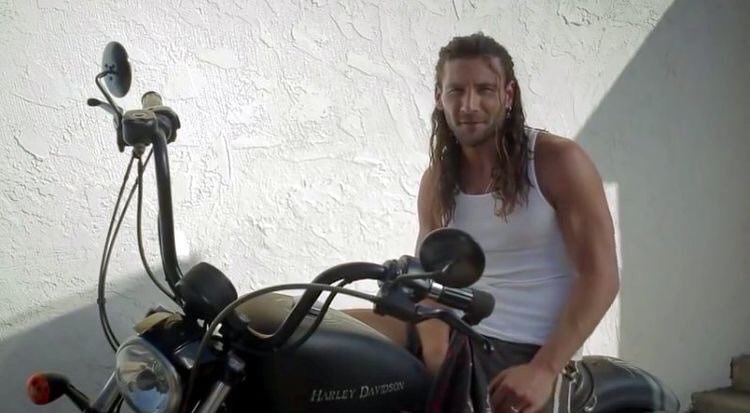 ZMcGowanMedia's tweet image. Like if prefer Zach with short hair: Retweet is prefer long hair. 😍😍😍