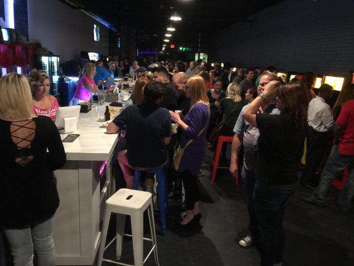 barronsnider's tweet photo. Hey @TheMidnightLA you guys need to tour OKC. Iβve got perfect place for you. @FlashBackRtroPb. #makeithappen2018 https://t.co/gYMnCcCCkU