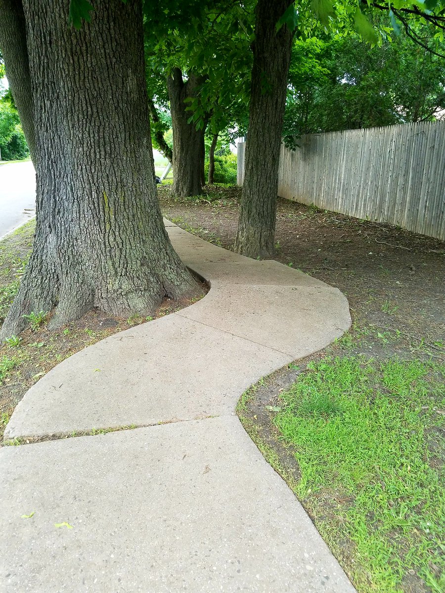 edjomko's tweet image. #textingwhilewalking

Almost missed my off-ramp. =/