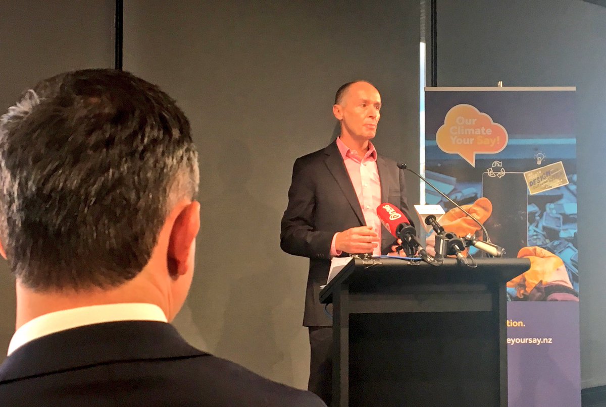 SustainPT's tweet photo. CEO Mike Bennetts from @zenergynz talks about #climate commitment. “Like turkeys voting for Christmas” as fossil fuel company but gutsy push to move from problem to solution. “We welcome announcement & certainty”
#AKLclimate #ZeroCarbonAct https://t.co/hWIAA1sn1A